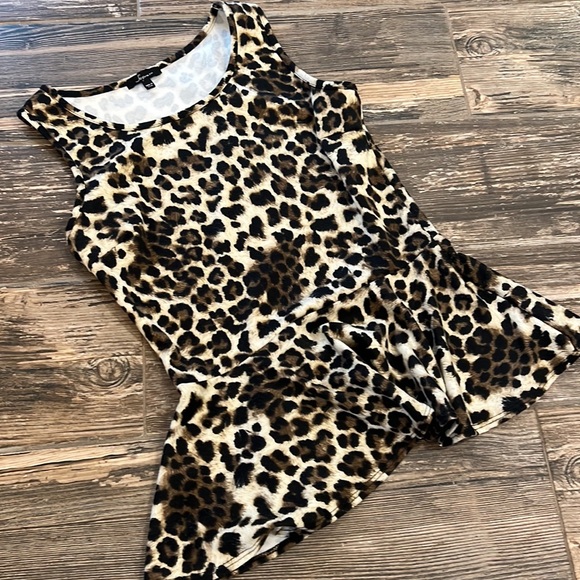 Soprano Sz L Animal Print Peplum Tank Top - Picture 3 of 6